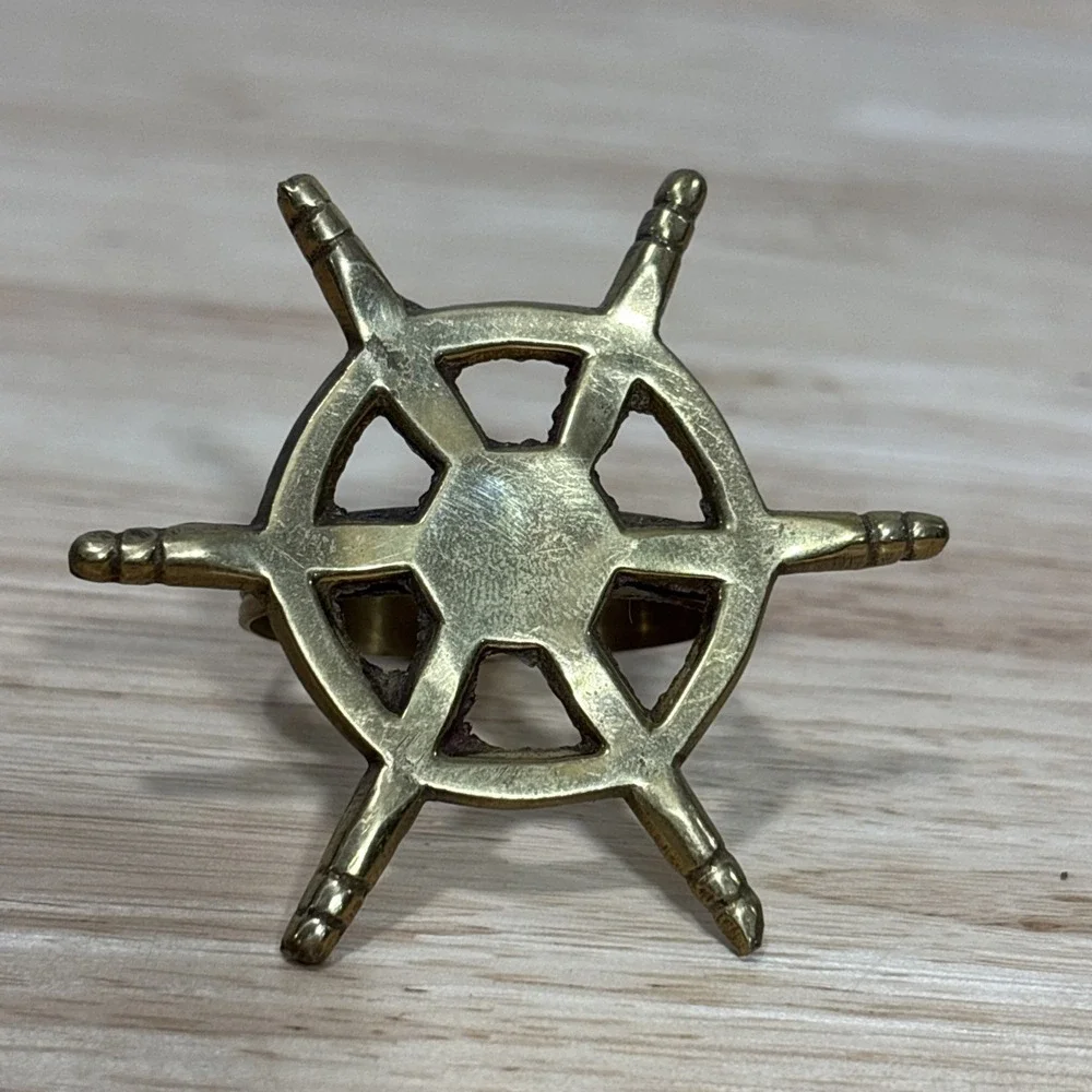 8 Brass Metal Ship Wheel Napkin Rings Nautical Decorative Table Decor Gold Tone
